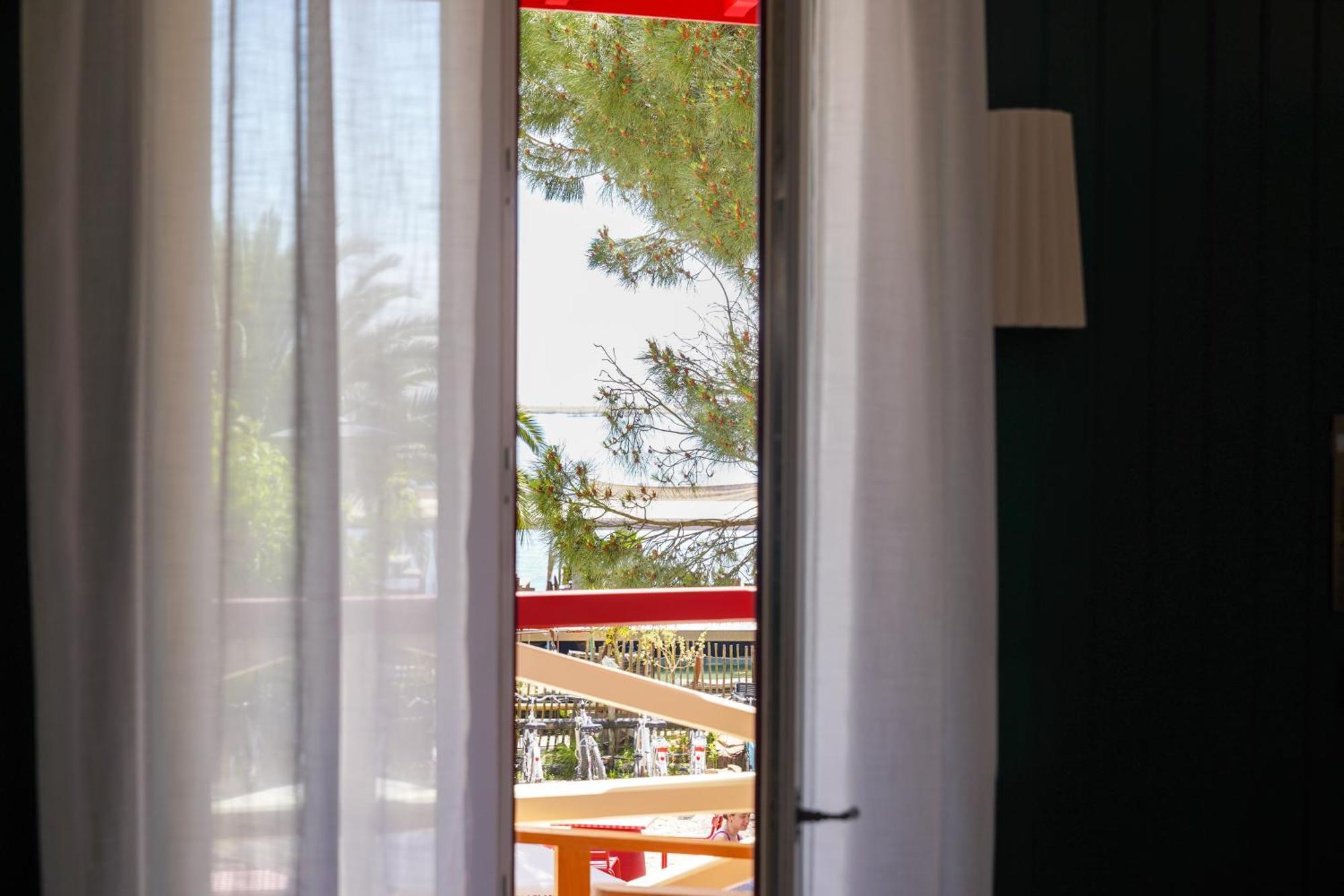 Hotel De La Plage Lège-Cap-Ferret Екстериор снимка